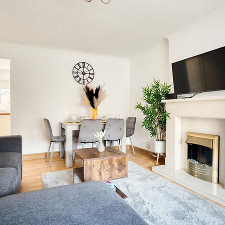 Liverpool Home With Free Parking West Derby Экстерьер фото