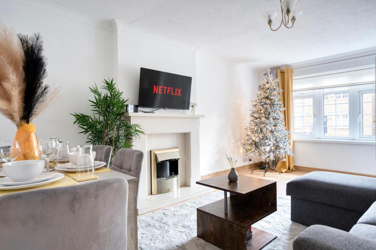 Liverpool Home With Free Parking West Derby Экстерьер фото